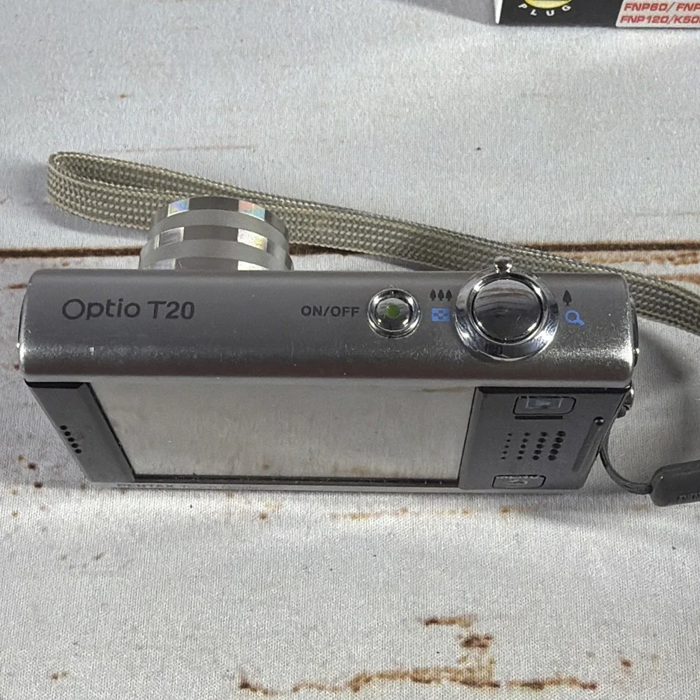 Pentax Optio T20 Digital Camera Silver 7MP Compact Tested Battery Lock Broken
